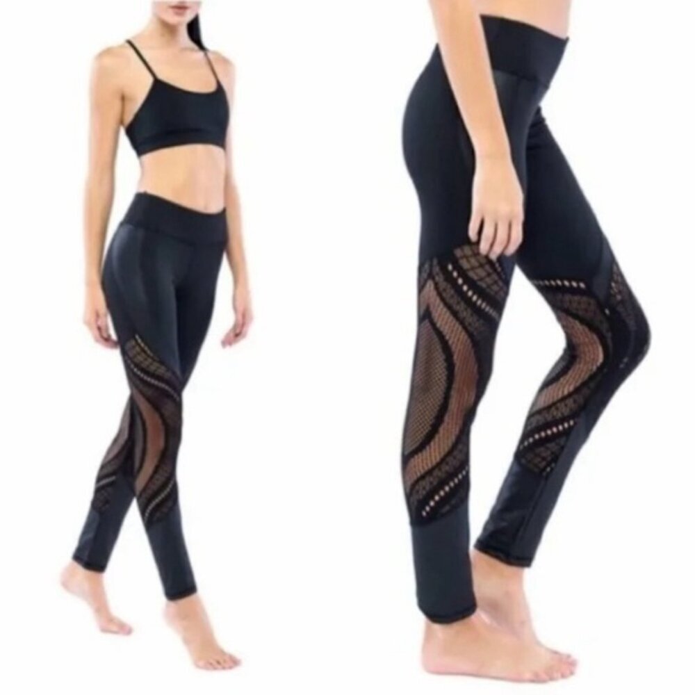 NWT BADGLEY MISCHKA Sport Black Lace‎ Cutout Leggings Size XS